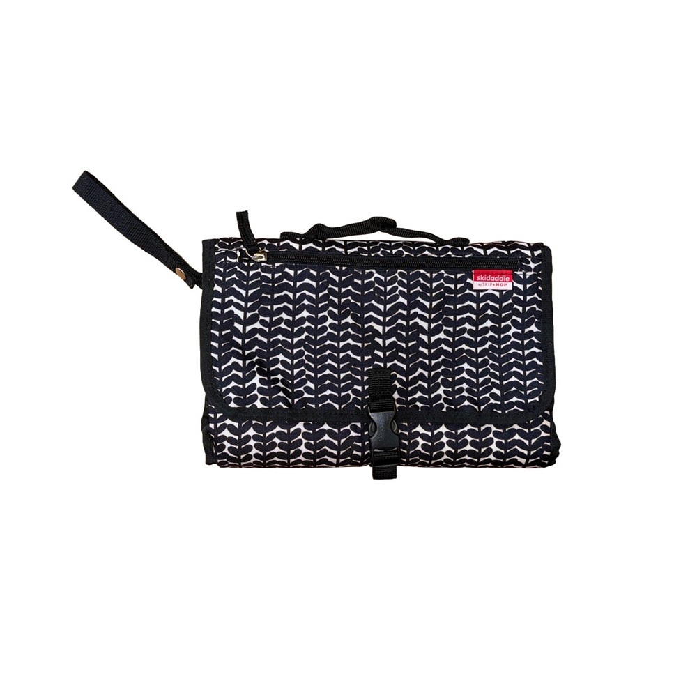 Portable Diaper Changing Clutch Bag x Skip Hop